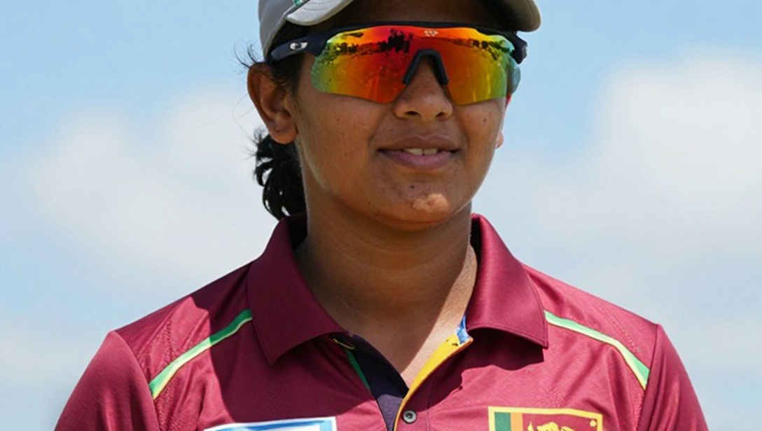 "এমন পিচে টিকে থাকার ব্যাটিং চলে না" — মিরপুরে রিফারের চ্যালেঞ্জ, নাঈম-জাকেরের লড়াইয়ে ঝুলছে টেস্ট