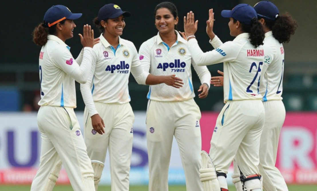 বিশ্বকাপের মাঝপথে বাংলাদেশের লাইন-আপ বদল: একটি স্পিন-ফ্রেন্ডলি পিচের গল্প