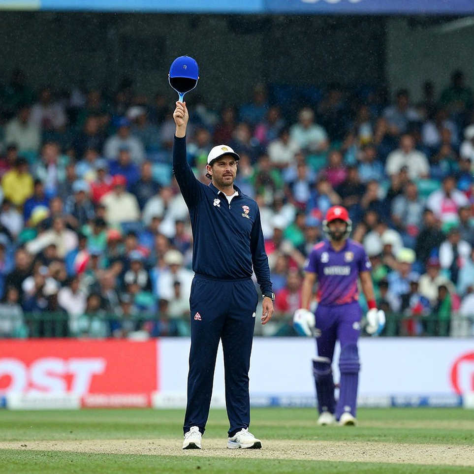 ব্রিসবেনের বাউন্স, একটি দায় আর নিগার সুলতানার আশা